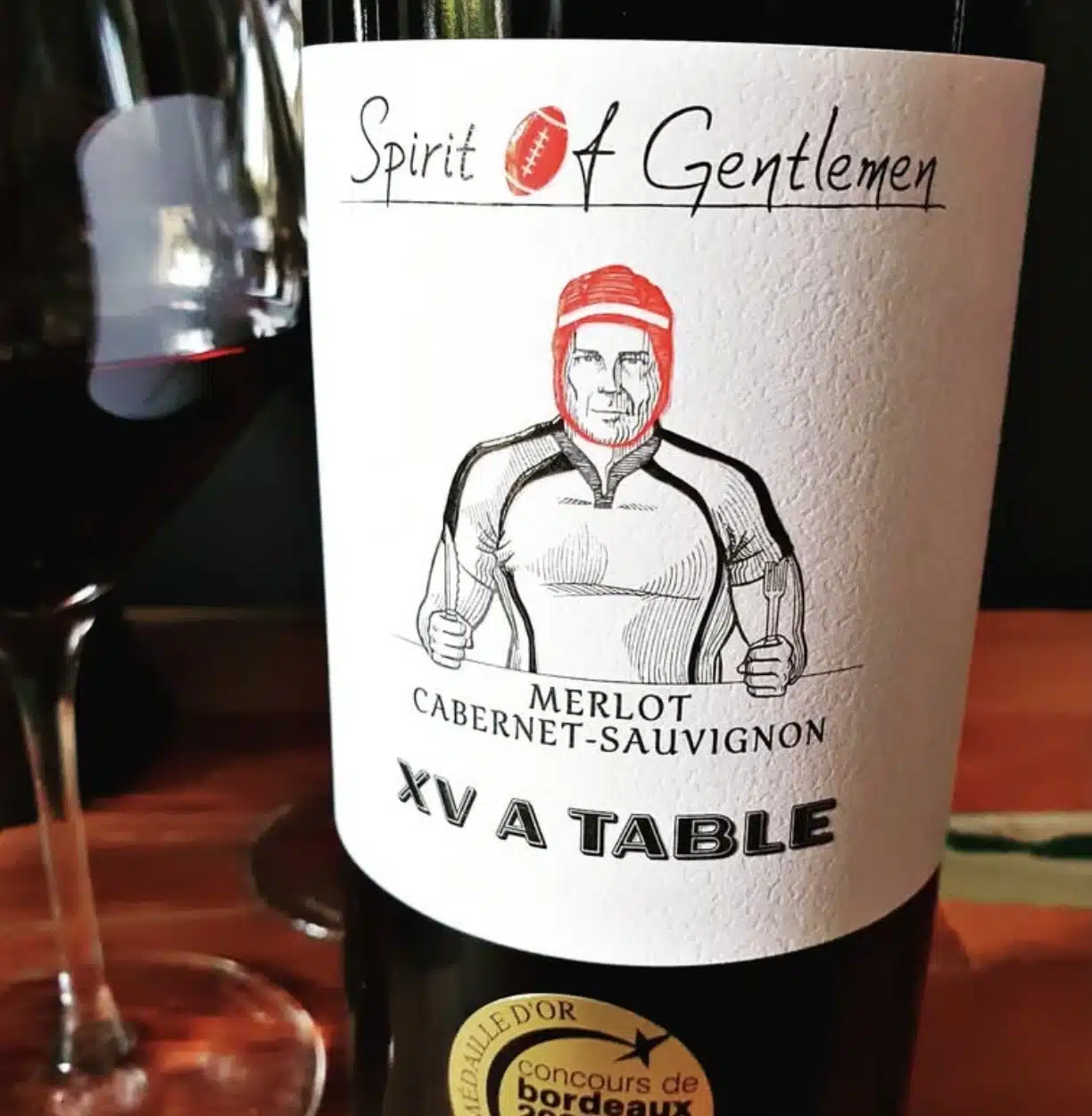 Autre étiquette de vin thème rugby