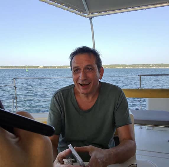 Souvenir de soirée sur l'eau : caricature à l'encre remise aux invités, Arcachon
