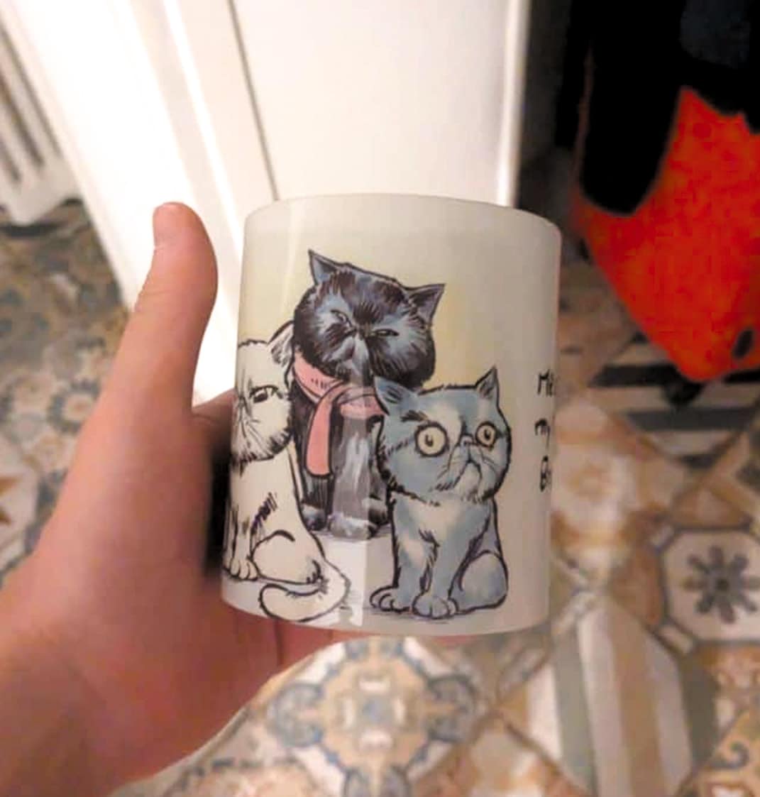 De l’Art à l’Objet : Les Coulisses de la Création d’un Mug Caricature Personnalisé